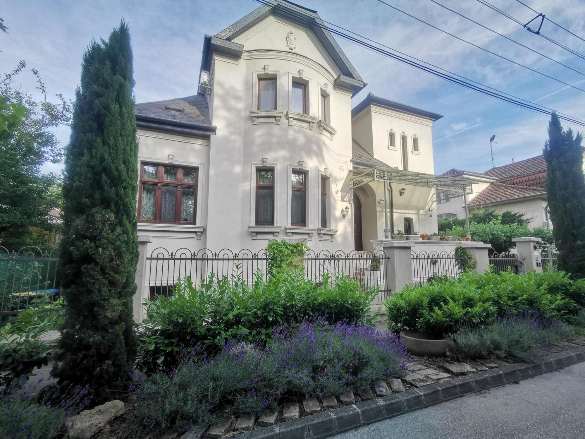 Apartman Kuria With Free Parking